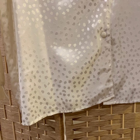 Vintage satin-like cheetah print blouse - Picture 3 of 9